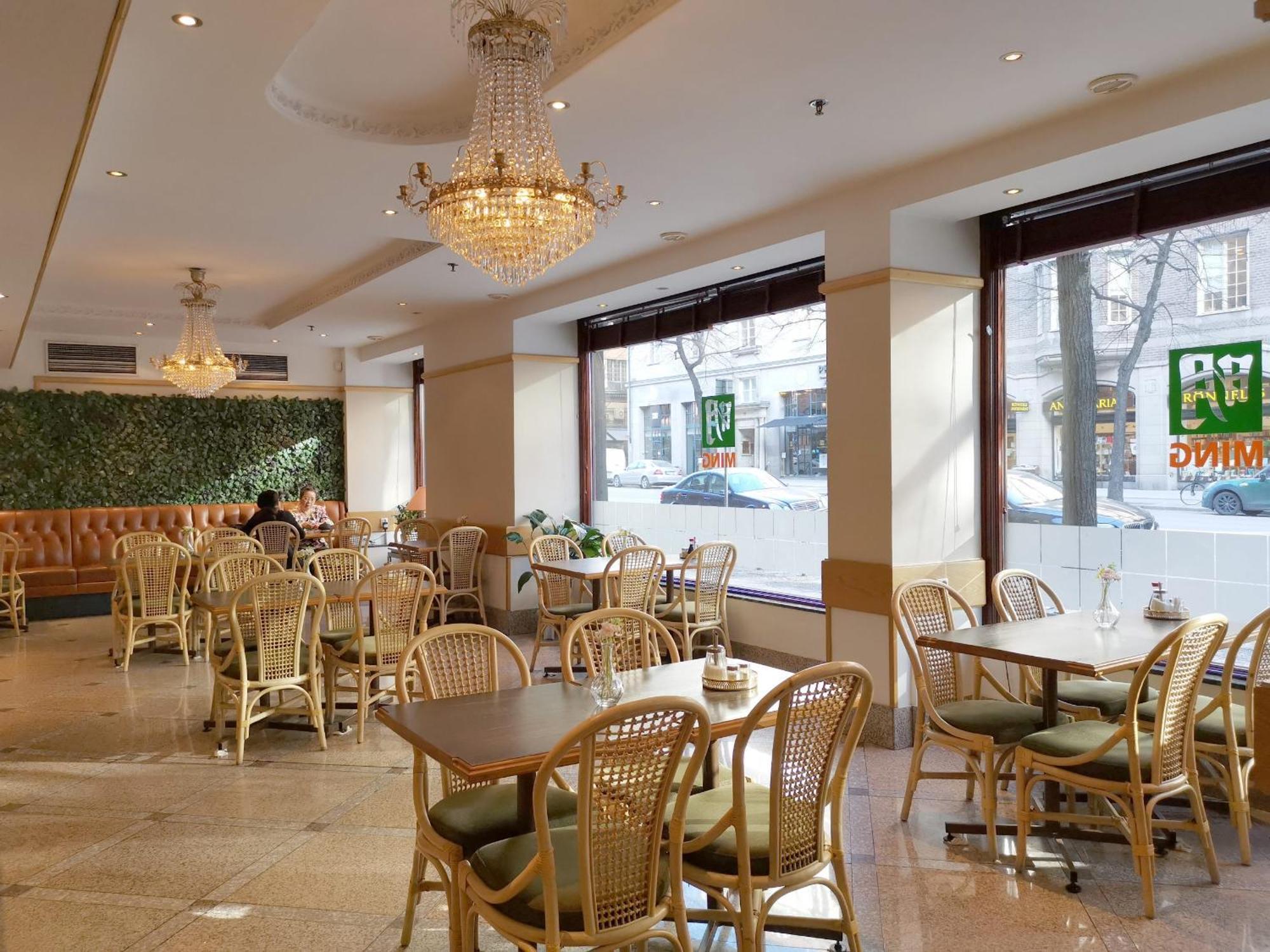 Crystal Plaza Hotel Стокхолм Екстериор снимка