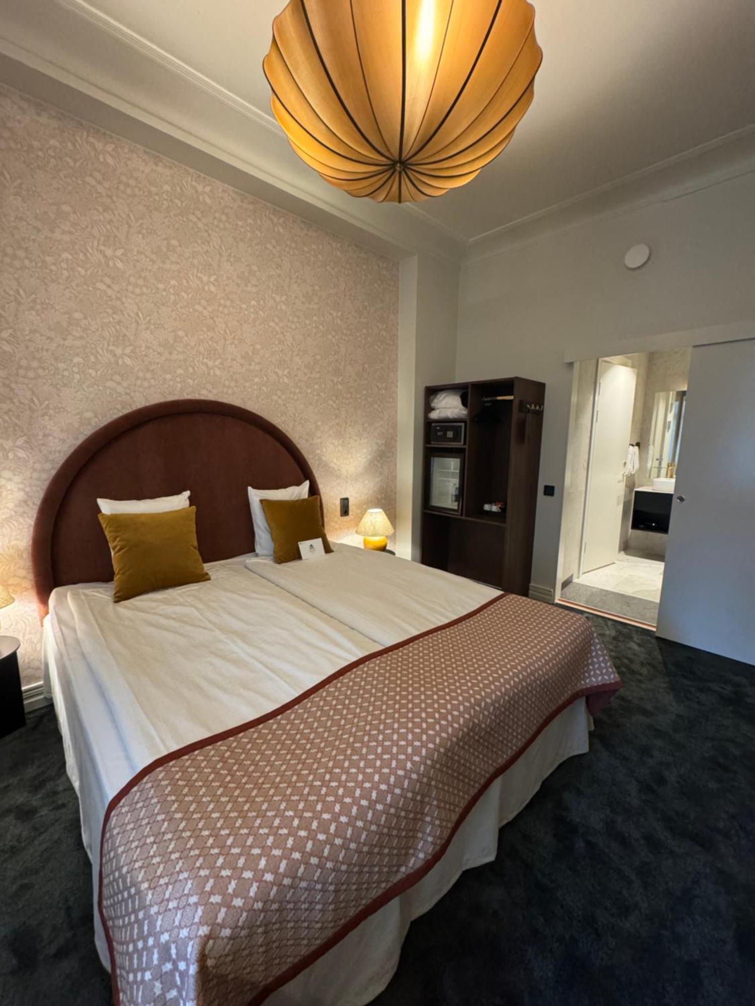 Crystal Plaza Hotel Стокхолм Екстериор снимка